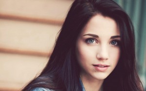 Emily-Rudd-Brunette-Girl-300x187